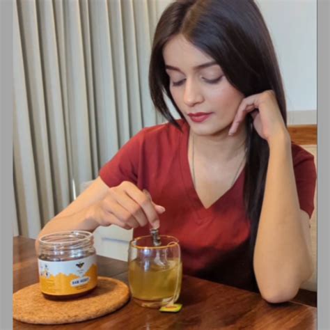 THE BEE FARM- Raw Honey (400 gm) – thebeefarms