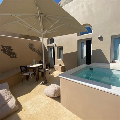 ARMENI VILLAS (Oia, Santorini) - Villa Reviews, Photos, Rate Comparison ...