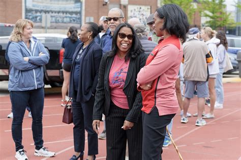New Jesse Owens plaque dedicated outside University of Michigan’s Ferry Field - mlive.com