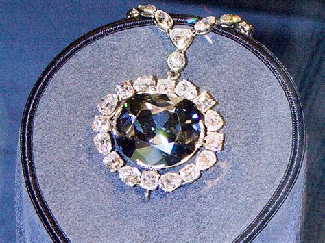 https://blog.acsilver.co.uk/images/blog/2021/hope-diamond-1.jpg