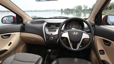 Hyundai-Eon-2013-Sportz-Compare Car Photos - Overdrive