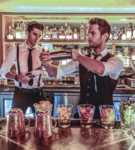 Chisono - Luxury Bar Job