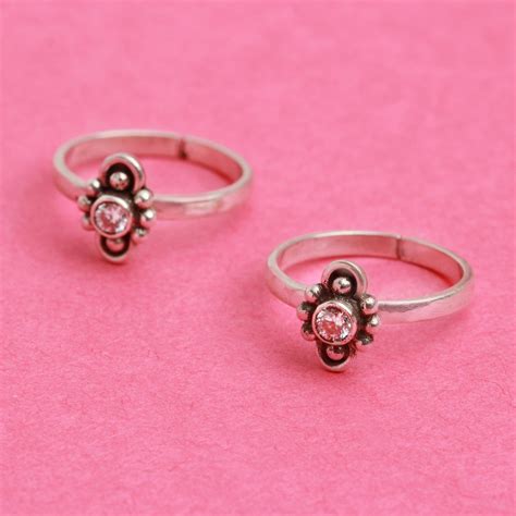 Buy LITTLE FLOWER STONE TOE RING (Pair) Online - Unniyarcha – Unniyarcha