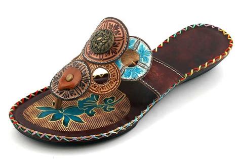 Native American Tribal Regalia Explained