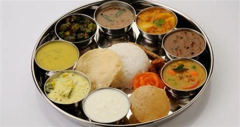 Calorie count of Gujarati thali | TheHealthSite.com