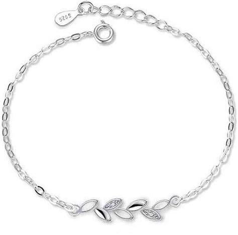 Amazon.in: Under ₹1,000 - Silver Jewellery: Fashion