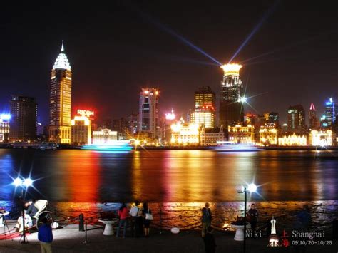 夜.上海|摄影|环境/建筑|细腿君 - 原创作品 - 站酷 (ZCOOL)