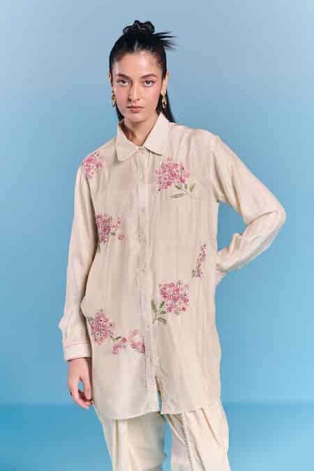 Kalista - Buy Designer Lehengas, Sharara Sets, Sarees Online 2025