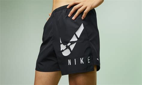 Nike Dri-FIT Challenger Run Division Men's 13cm (approx.) Brief-Lined ...