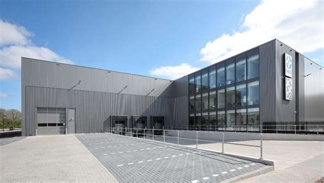 Insulated Carrier Panels | FALK® EN