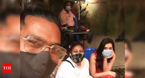 Raashi Khanna resumes shooting for Aranmanai 3 | Tamil Movie News ...
