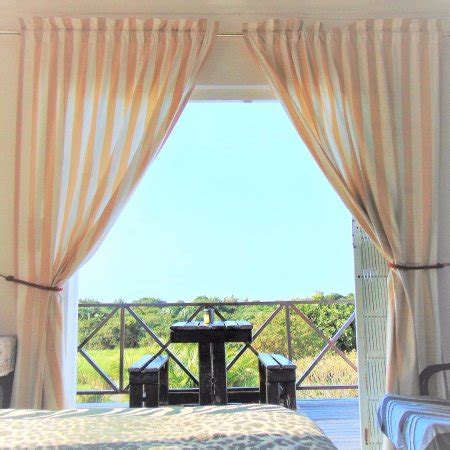 AIRPORT BEACH BACKPACKERS (Westbrook Beach) - Hostel Reviews, Photos ...