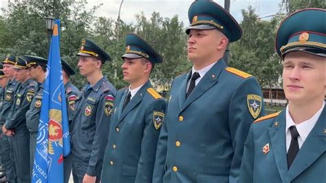 Молодых лейтенантов из академии МЧС приняли на службу в Новосибирске ...