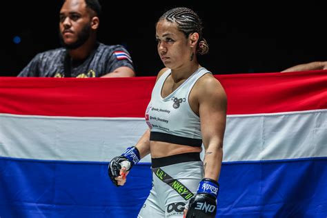 ONE Fight Night 22 में नोएल ग्रॉन्जोन ने चिहीरो सवाडा के अपराजित ...