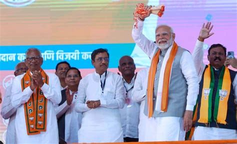 PM Modi addresses public meetings in Chimur, Solapur & Pune in Maharashtra