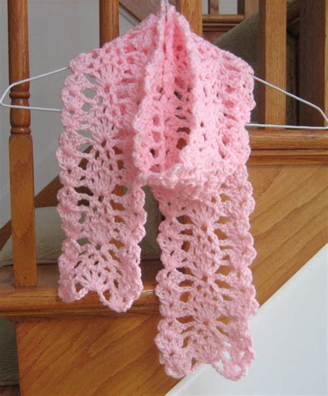 Quick and easy colourful scarf made with crochet v-stitch and bobble ...