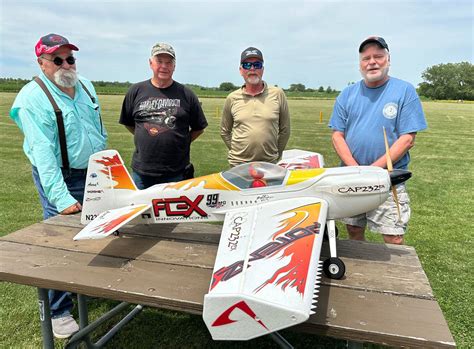 Photos: Deer Park RC Flyers Club flies at Matthiessen State Park – Shaw ...