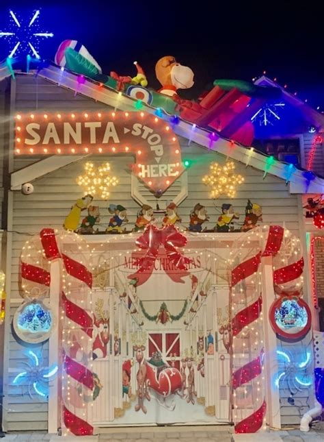 A spectacular Christmas display in New Springville doubles as a ...