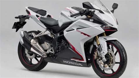 Moto del día: Honda Hornet 250 - espíritu RACER moto