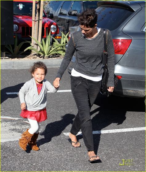 Halle Berry: Motherhood Over Movies: Photo 2508386 | Celebrity Babies ...