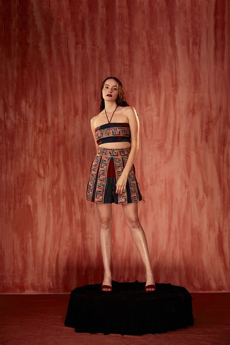 Tile Thread Embroidered Shorts – Nikita Mhaisalkar