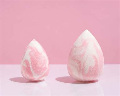 Your Ultimate Guide to Choosing the Best Makeup Sponge for Foundation ...