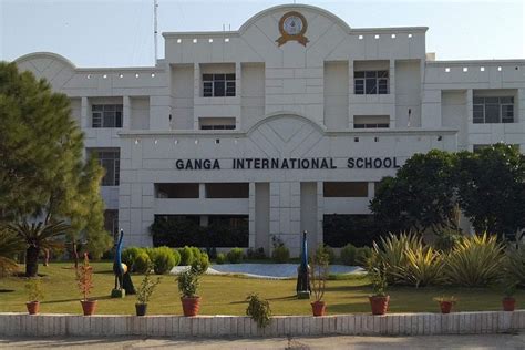 Pawan Ganga Educational Centre Nearest Metro Station Guide