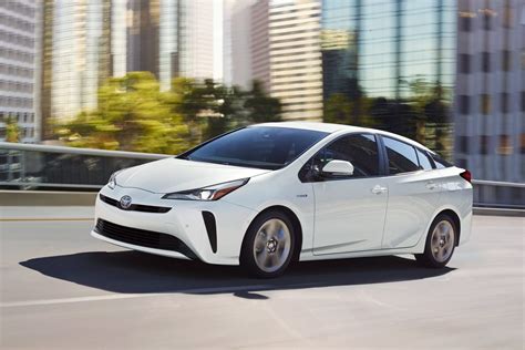The 18 Best Road Trip Cars | Reader's Digest