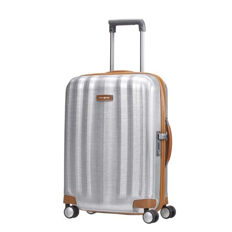 IT Luggage Review: Innovative Luggage with Design in Mind | Trekbible
