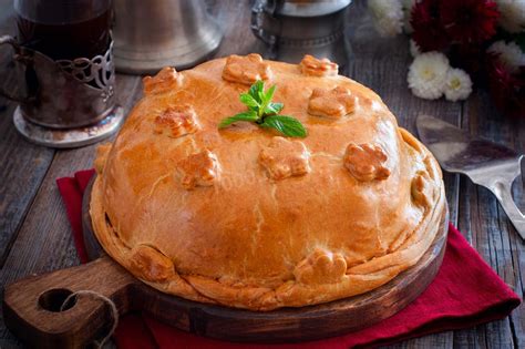 Курник классический с курицей и картошкой и блинами рецепт фото ...