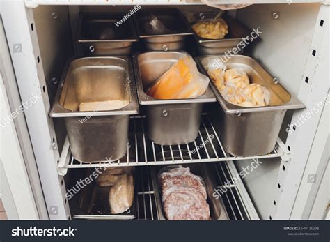 Restaurant Kitchen Storage 的图像结果