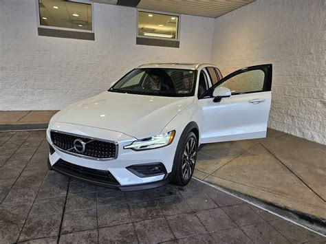 BOBBY RAHAL VOLVO CARS SERVICE DEPARTMENT - Wexford PA - Hours ...