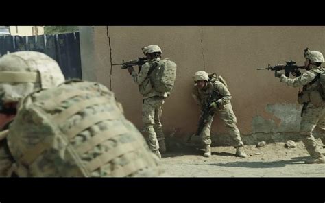 布拉德皮特主演战争电影，在阿富汗战争时期美军队伍遭遇伏击【战争机器】_哔哩哔哩 (゜-゜)つロ 干杯~-bilibili