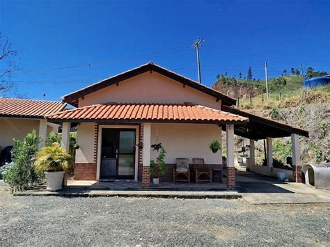 Country House near the City - Farm stays for Rent in Serra Negra, São ...