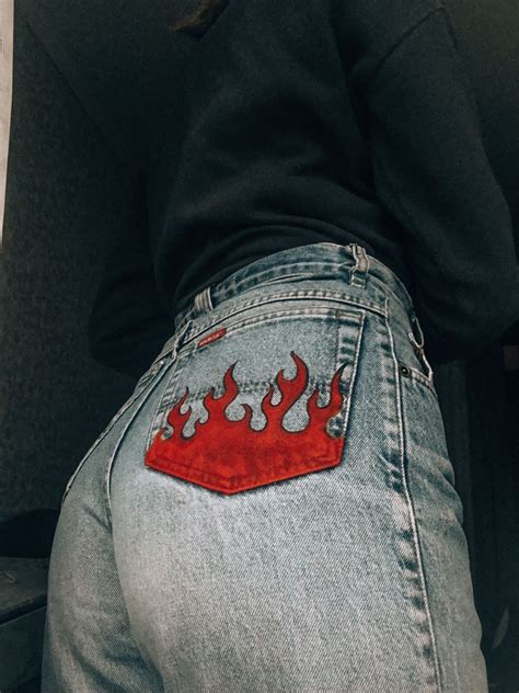 Огонь , drawing on jeans | Одежда из переработанных материалов, Одежда ...