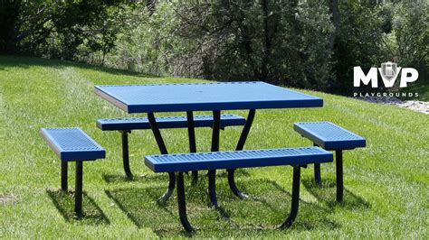 A Buyer's Guide to Commercial Picnic Tables in Dallas - MVP Playgrounds