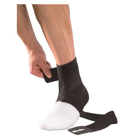 Mueller - Ankle Support With Straps - Dynamic support - TRUFIT.eu