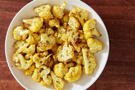 This Air Fryer Cauliflower Looks And Tastes Just Like Popcorn | Recipe | Cauliflower curry ...