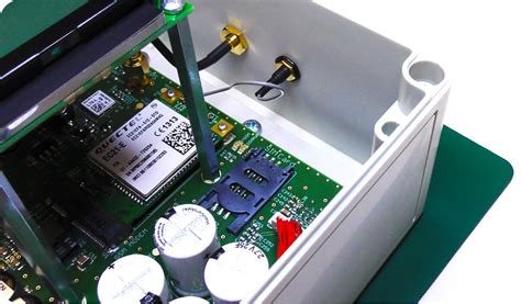 How to Insert SIM Card in USB Modem 的图像结果