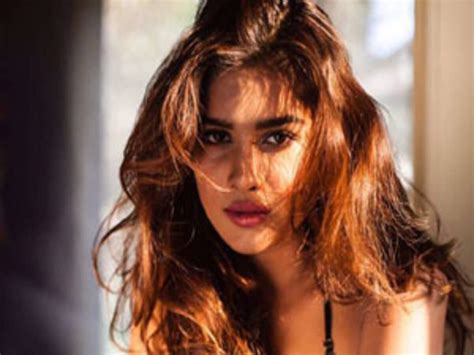 Sushrii Shreya Mishraa to debut in a web series opposite Prateik Babbar