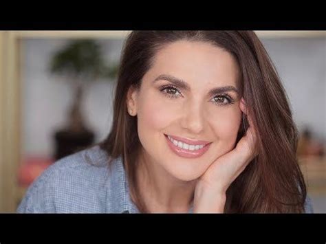 Ali Andreea Makeup Tutorials 的图像结果