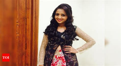 Anchor Lasya excited about release of Abbayitho Ammayi - Times of India
