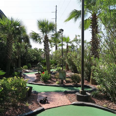 Molten Mountain Indoor Miniature Golf (North Myrtle Beach) - 2022 What ...