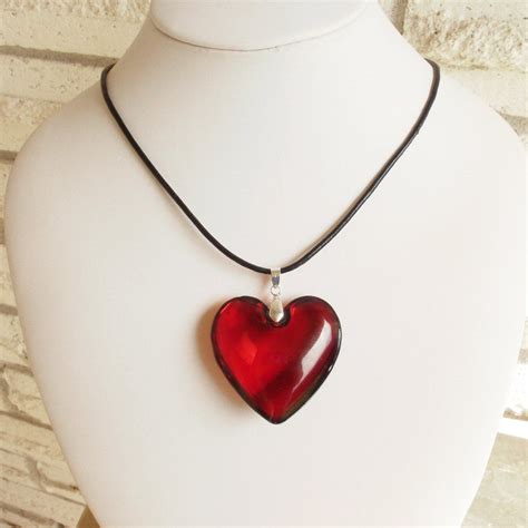 Ruby+Red+Glass+Heart+Pendant+Necklace | Red heart necklace, Red glass ...