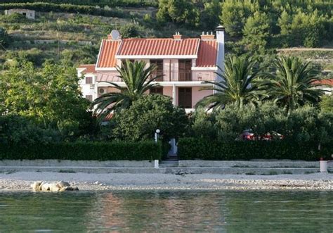 VILLA PITOMCIA (Podstrana) - Guesthouse Reviews, Photos, Rate ...