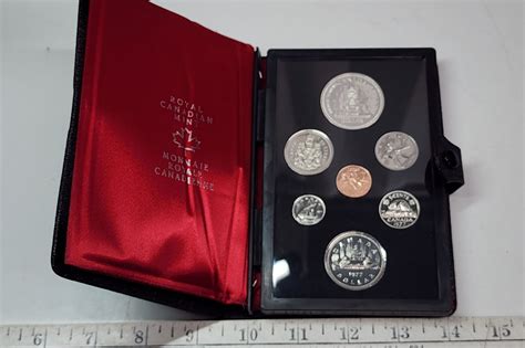 1977 Double Dollar Specimen Set. 7-coin set includes Silver Dollar that ...