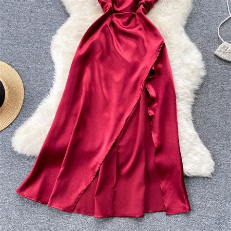 Noreen Satin Slip Dress – Label Frenesi Fashion