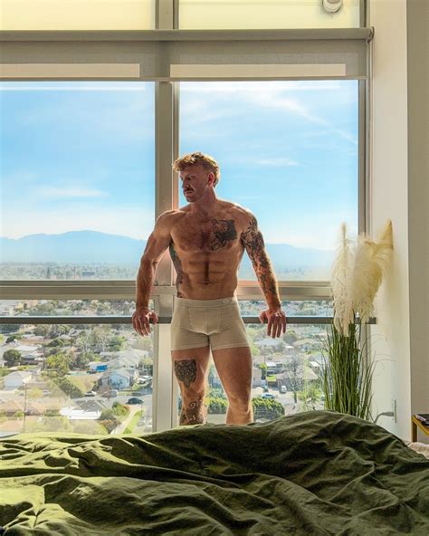 Lev Lieben | Want @sarah.arabic and I to show you the PROPER etiquette ...