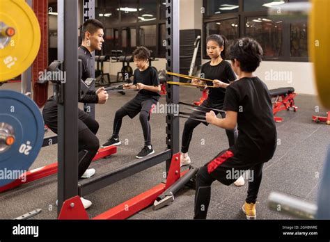 Children Exercise Class 的图像结果