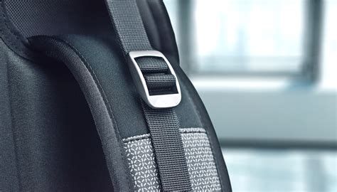 Alienware Copy Backpack 的图像结果